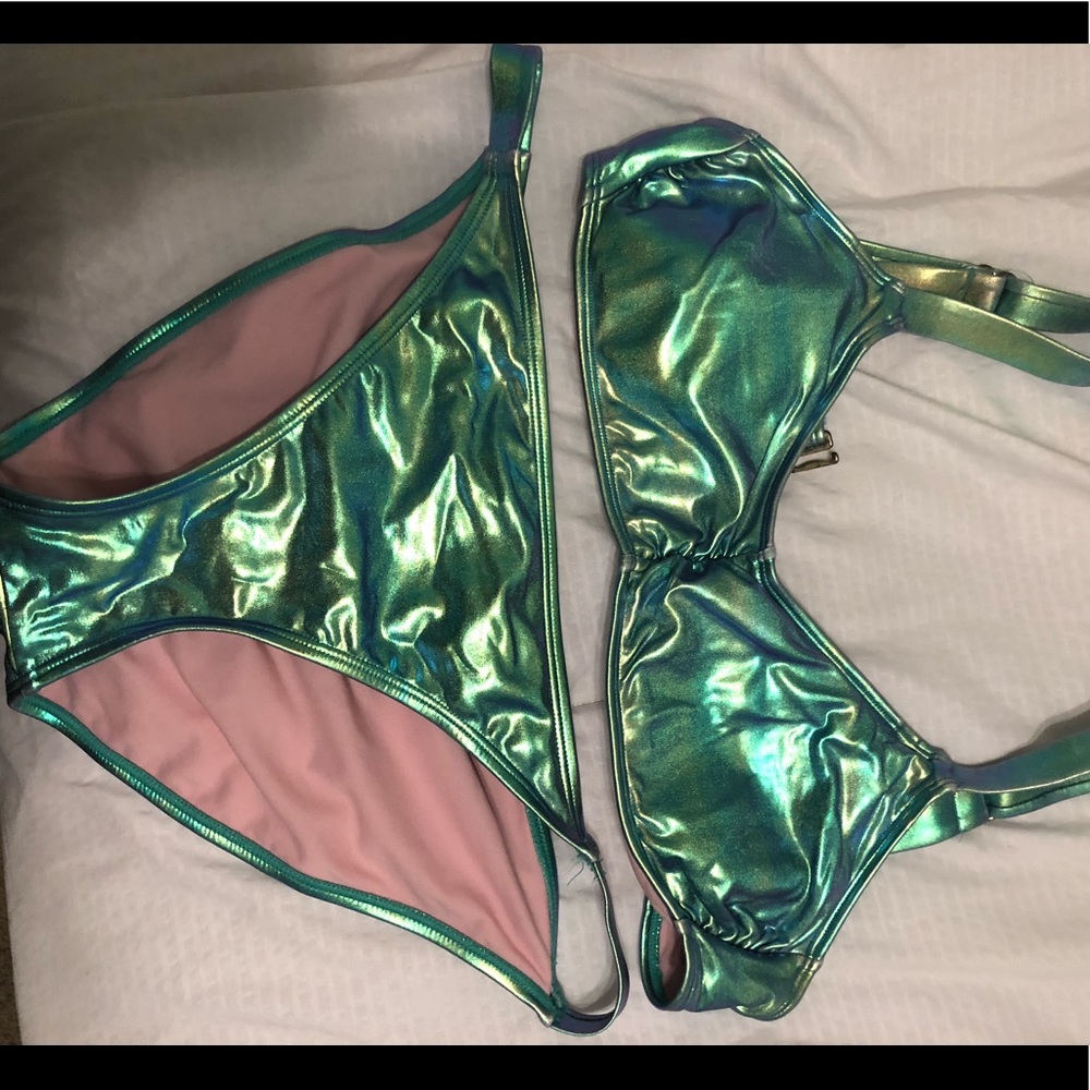 Halo graphic Bikini